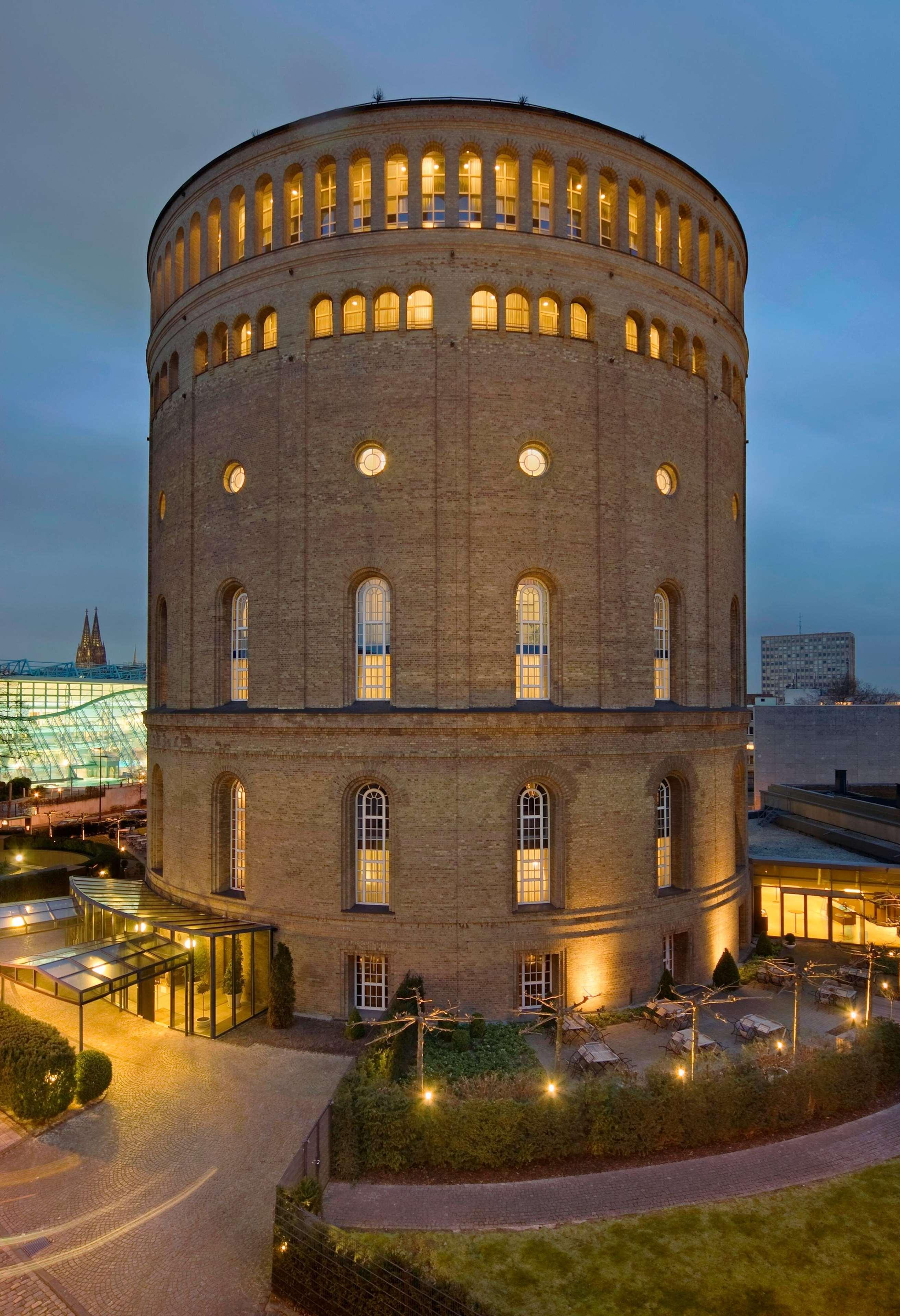 Wasserturm Hotel Cologne, Curio Collection By Hilton Экстерьер фото